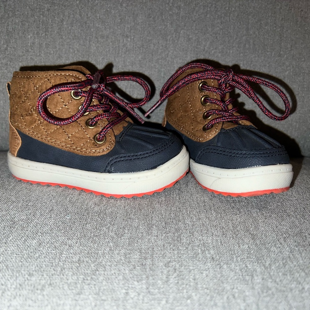 Oshkosh boots (toddler size 5)